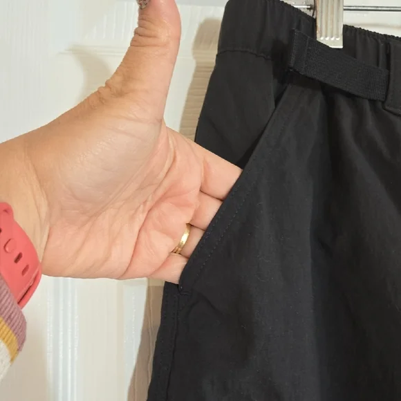 New Patagonia Women's Black Outdoor Everyday Skort Size Large - Picture 7 of 9